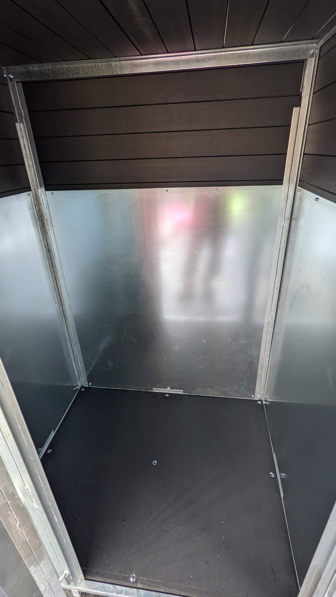 10 X 8 ft Duo Eco Thermal Plastic Dog Kennel - Kennel Company