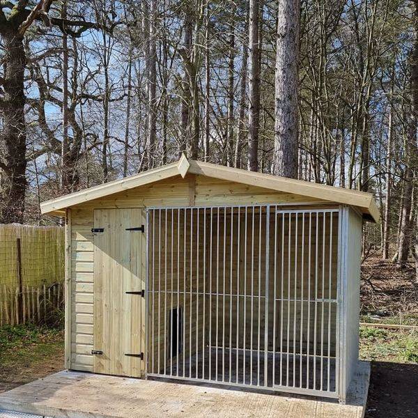 10 X 10 ft Single Dog Kennel - Kennel Company