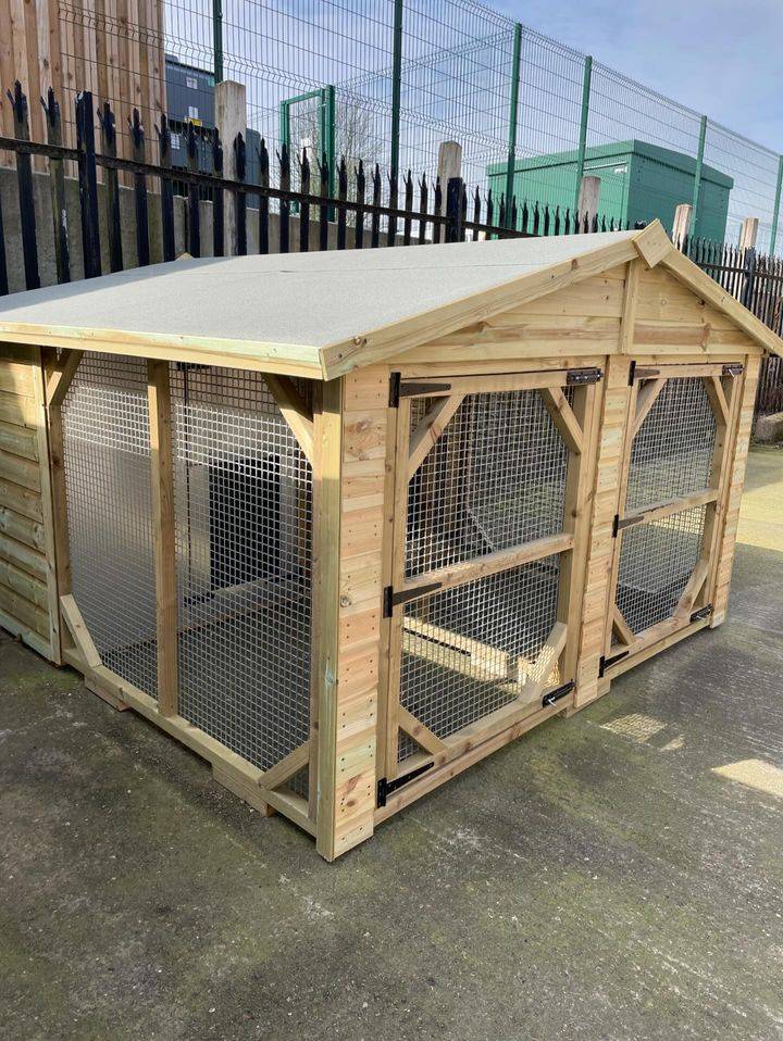 10 X 8 ft Duo Dog Kennel  / Animal Housing - Kennel Company