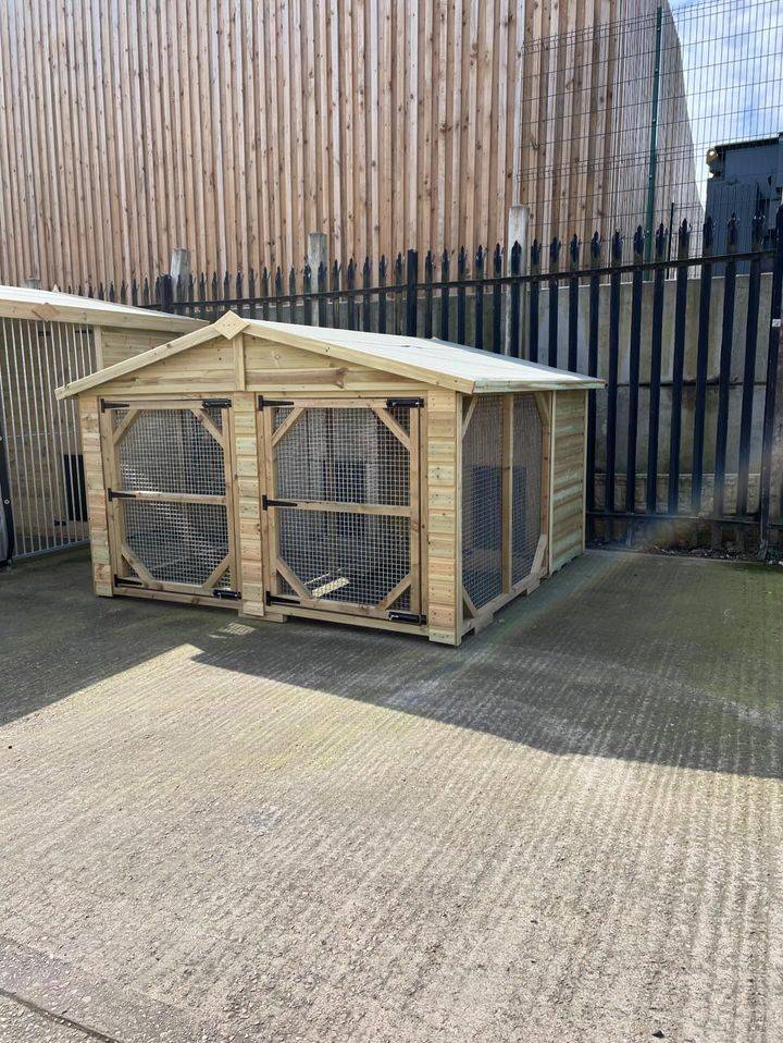 8 X 8 ft Duo Dog Kennel  / Animal Housing - Kennel Company